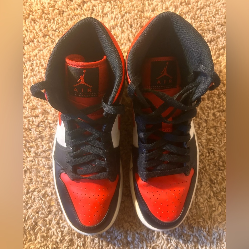 Jordan 1 (Bred Toe) white/black/red men’s size 9.5